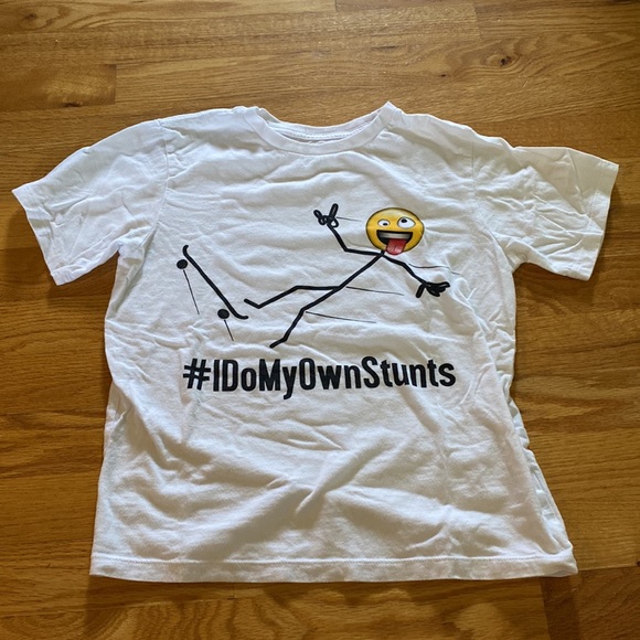 Short Sleeve Graphic Tee Shirt - Picture 2 of 4